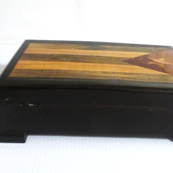 CNSstcs Antique Wood CIGAR BOX Inlayed Wood Cigar Holder Flip Top STAR Handmade - Picture 3 of 9